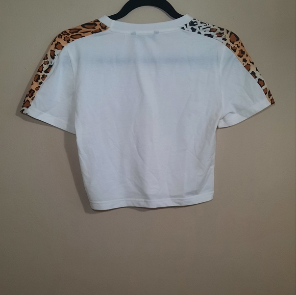 SHEIN: White Crop Top with Leopard Print Accent | Size Small - Picture 3 of 3